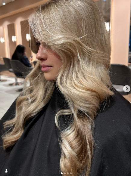 Creamy blonde money pieces are a trendy way to brighten your hairstyle.